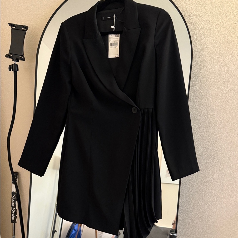 Elegant Black Women's Blazer Dress
